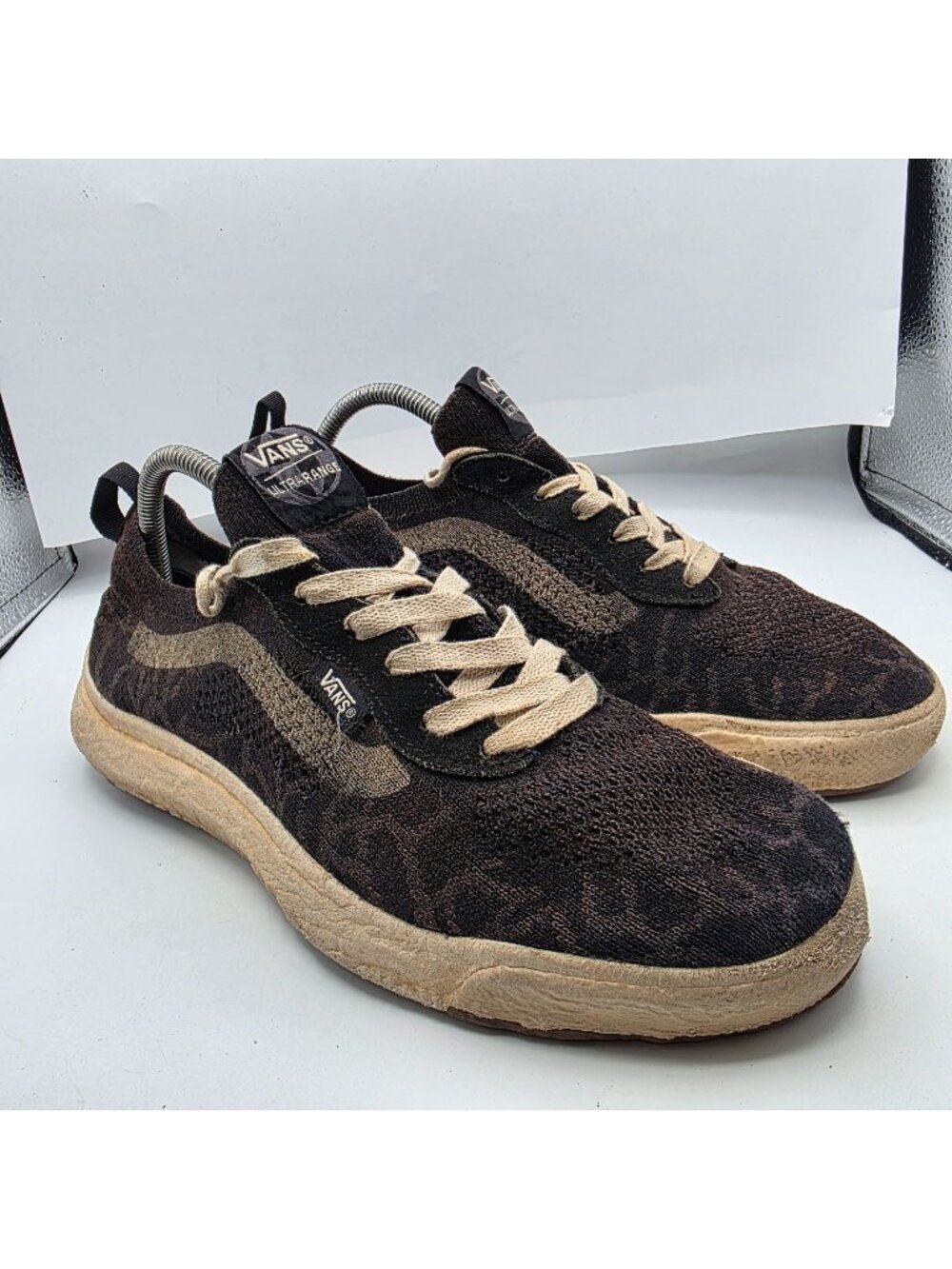 Vans UltraRange VR3 Mens Size 10 Athletic Shoes Black Lightweight Sneakers
